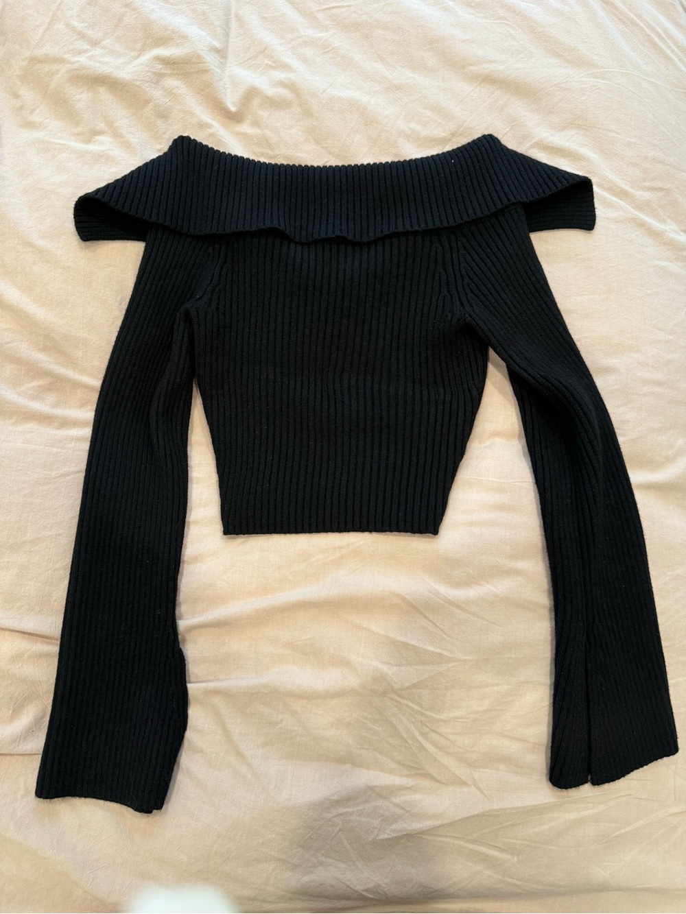 Zara Ribbed Off-Shoulder Zip Sweater - Picture 2 of 4